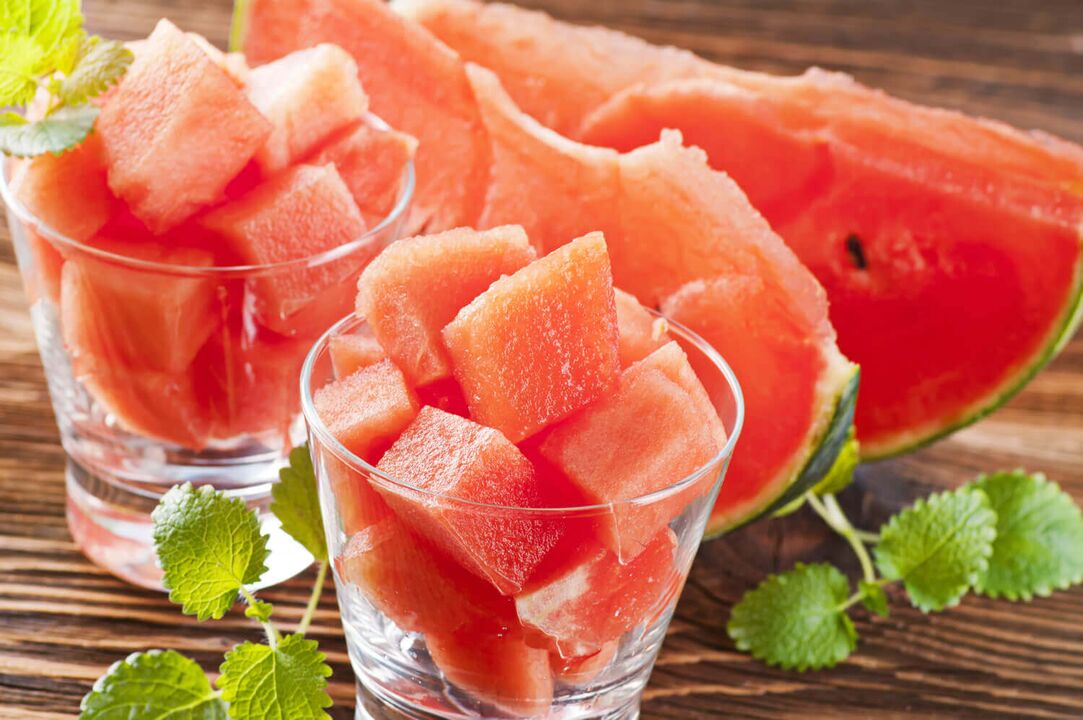 skivad vattenmelon för viktminskning