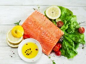 Proteindietmenyn innehåller fisk