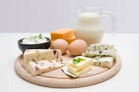 Ägg, mejeriprodukter med låg fetthalt och fermenterade mjölkprodukter för en proteindiet